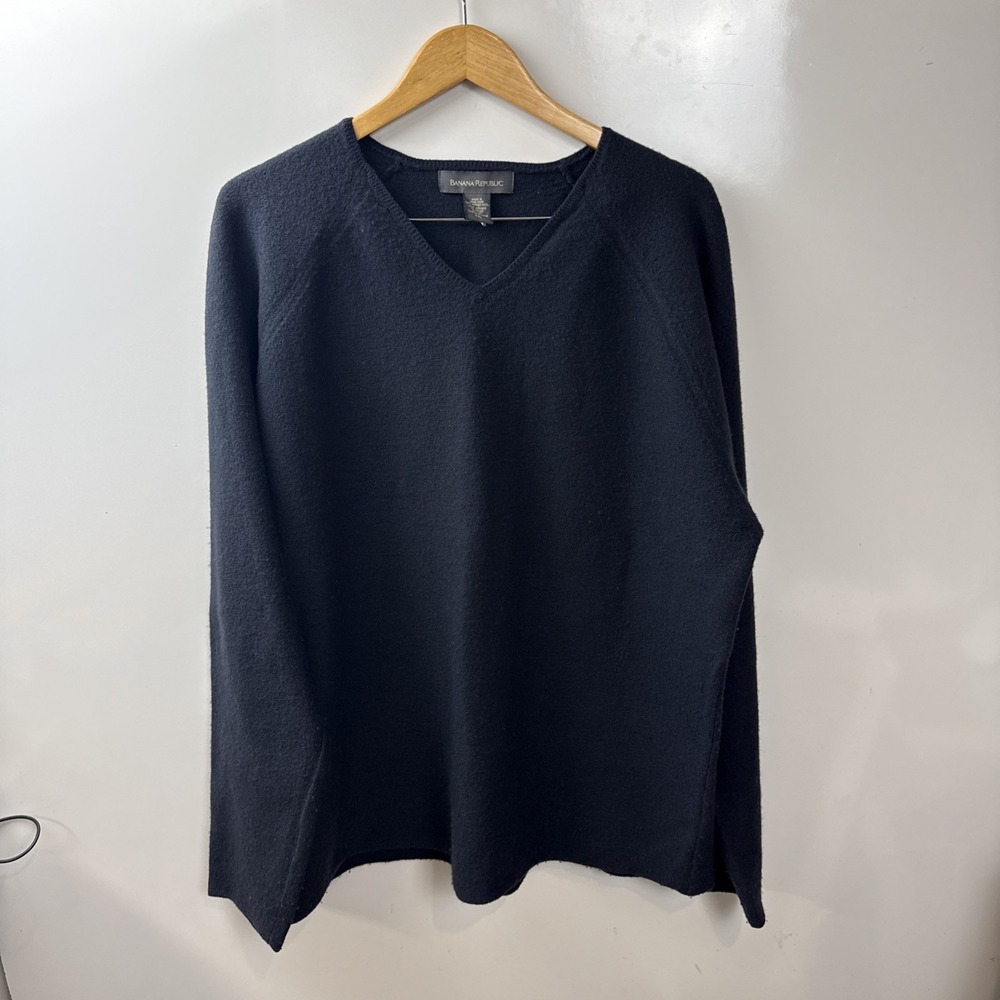 Banana Republic Men's Wool V-Neck Sweater XXL Navy Blue Made In Hong Kong Vtg